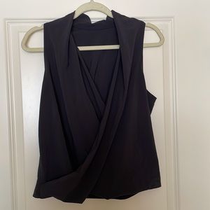 Rare EUC size 8 Lululemon top